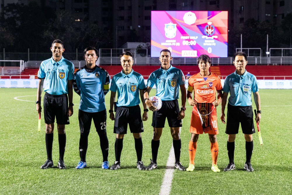 19シンガポール プレミアリーグ第2節 ホーム開幕戦は10人の相手にスコアレスドローに終わる サッカー業界への就職に強い専門学校 Japanサッカーカレッジ Cups